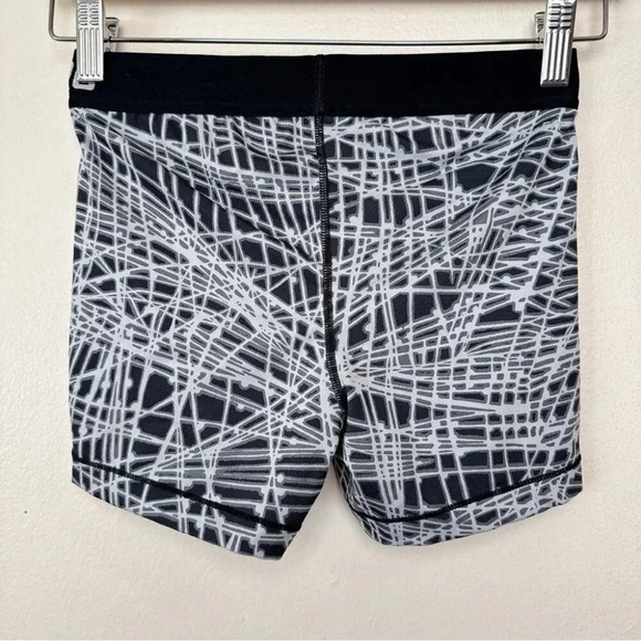 Nike Pro Womens  Small Cool Tracer Spandex Athletic Short - Picture 11 of 11